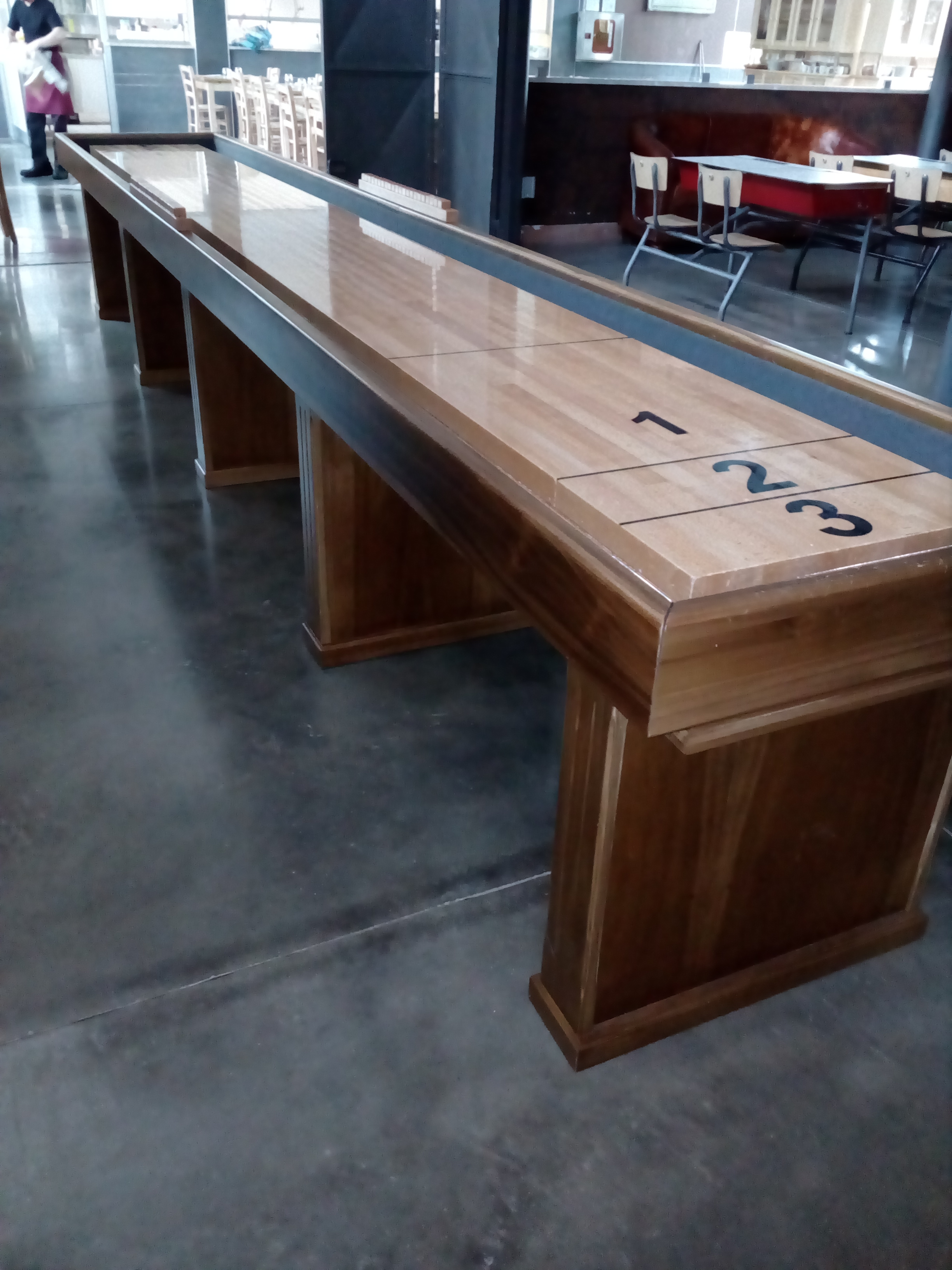 REALIZZAZIONE EVENTO DI LANCIO DEL TABLE SHUFFLEBOARD