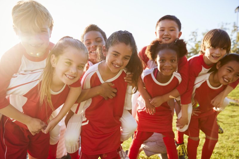 Gli sportivi professionisti salvino le società sportive dilettantistiche